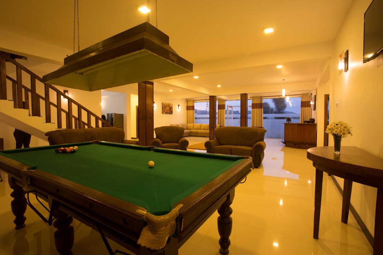 Grand Camellia Hotel Нувара-Элия Экстерьер фото